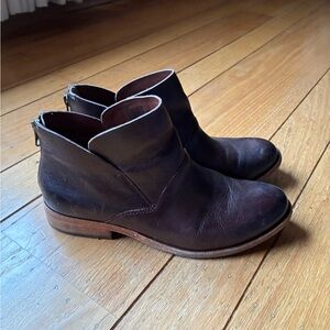 Kork-Ease women’s Ryder ankle boots size 8